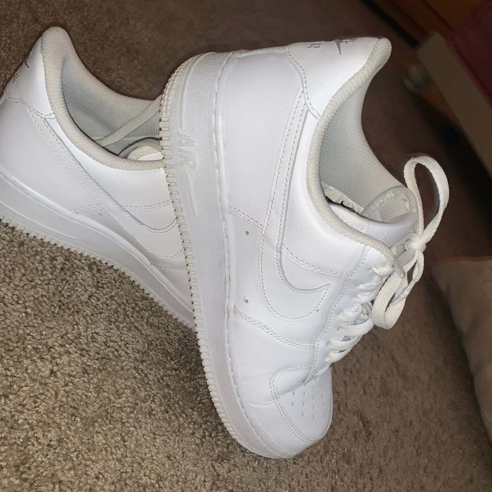 AF1 - Picture 3 of 4